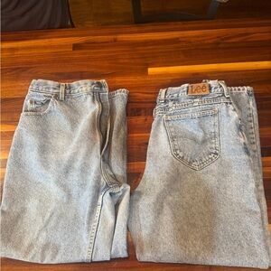 2 pair of women’s Lee Jeans - Light Blue. Size 18P